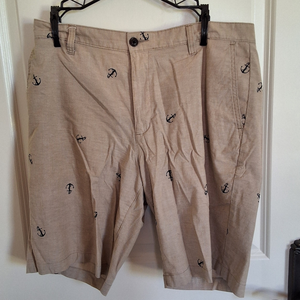 DOCKERS Men's Tan Anchor Print Shorts